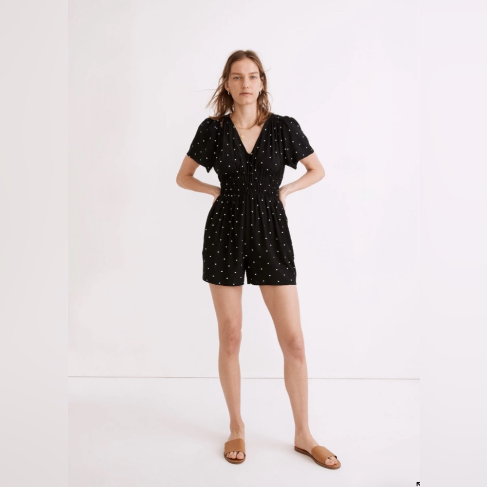 Madewell Romper Jumper Shorts Black Polka dot Size 16 V-Neck Button Down